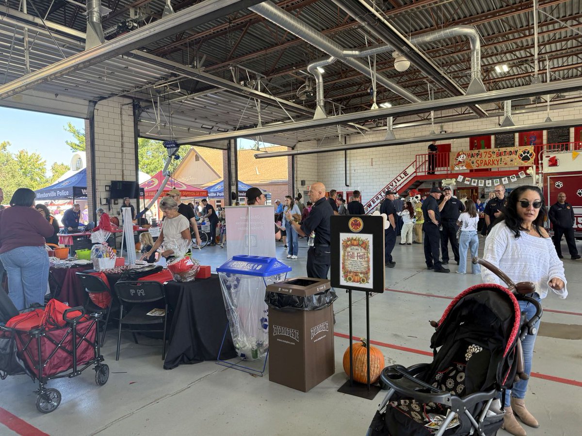 Box15's tweet photo. While Rehab 2 was in Gahanna, Rehab 1 participated in Westerville Fire's open house yesterday [1/2]
@WestervilleFire https://t.co/c2RLb7s777