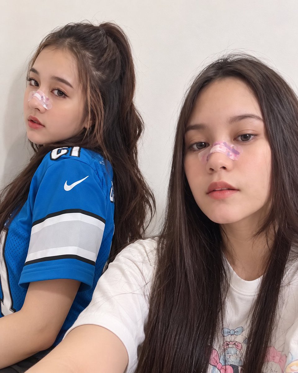 rapmbo's tweet photo. adek,kakak mantep gini loh
https://t.co/7kKbVGPmmg https://t.co/x6UBc1QF0s