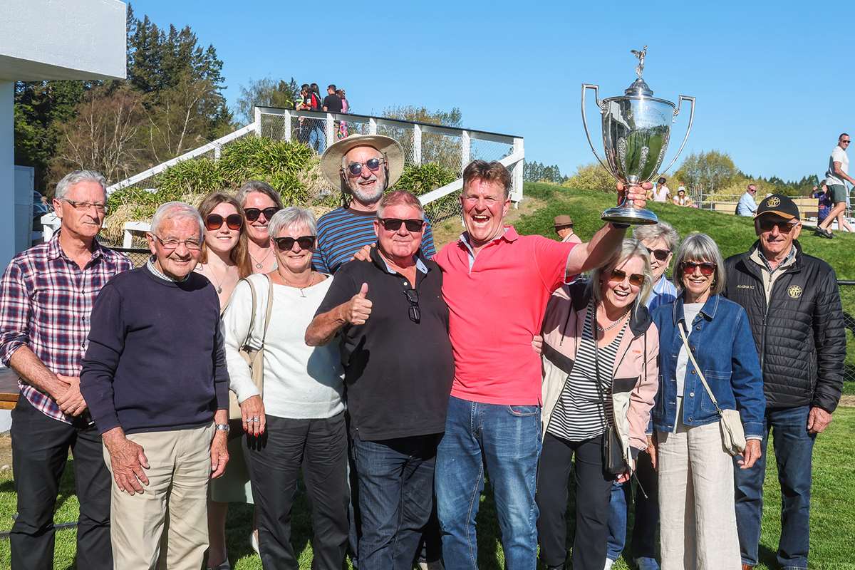 nzbstandardbred's tweet photo. Franco Sinatra Continues Purple Patch Of Form

#FrancoSinatra (NZ) (Captaintreacherous) continued his impressive run of form when taking out the Group Three Alabar Methven Cup (3000m) on Sunday.🏆

“He keeps improving and he’s even surprised us,” he said. “Yesterday (Sunday) was a good test over the 3000m on the grass. He’s standing to attention now.”

The Group Two Canterbury Classic (2600m) now awaits Franco Sinatra before his New Zealand Trotting Cup tilt.

He was offered through Spreydon Lodge’s 2021 NZB Standardbred National Yearling Sale draft at Christchurch where he was bought by his trainers for $55,000.🤝

Read more here 📰:
https://t.co/Dt40lGgoIo