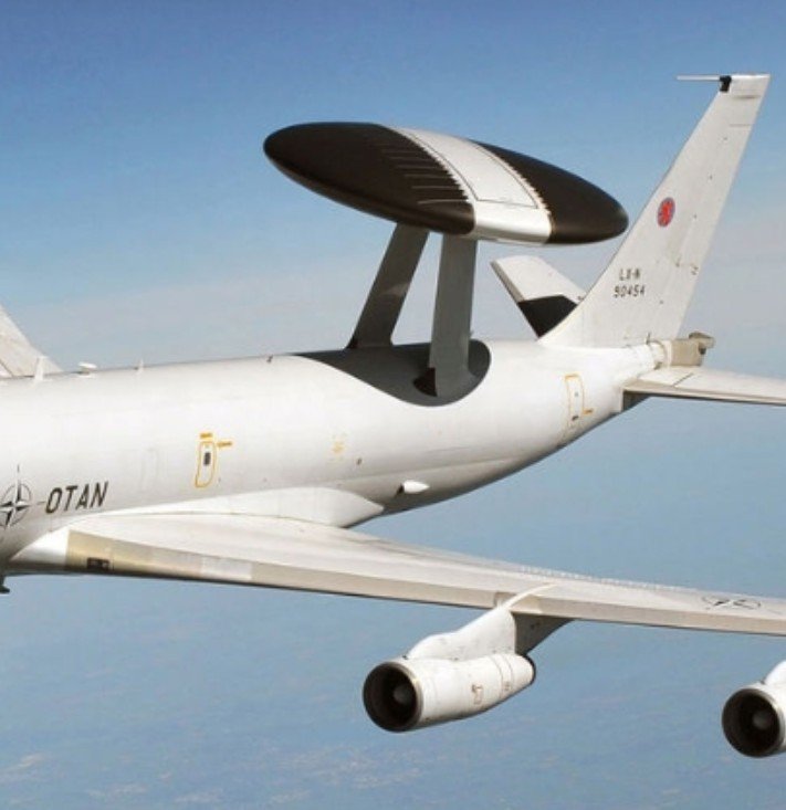 gomi230's tweet photo. 잘 보니까 로고의 햄버거 번이 AWACS 쟁반 모양이잖아
웃기지마 이렇게 귀엽다고? https://t.co/MnF0Twwg2I