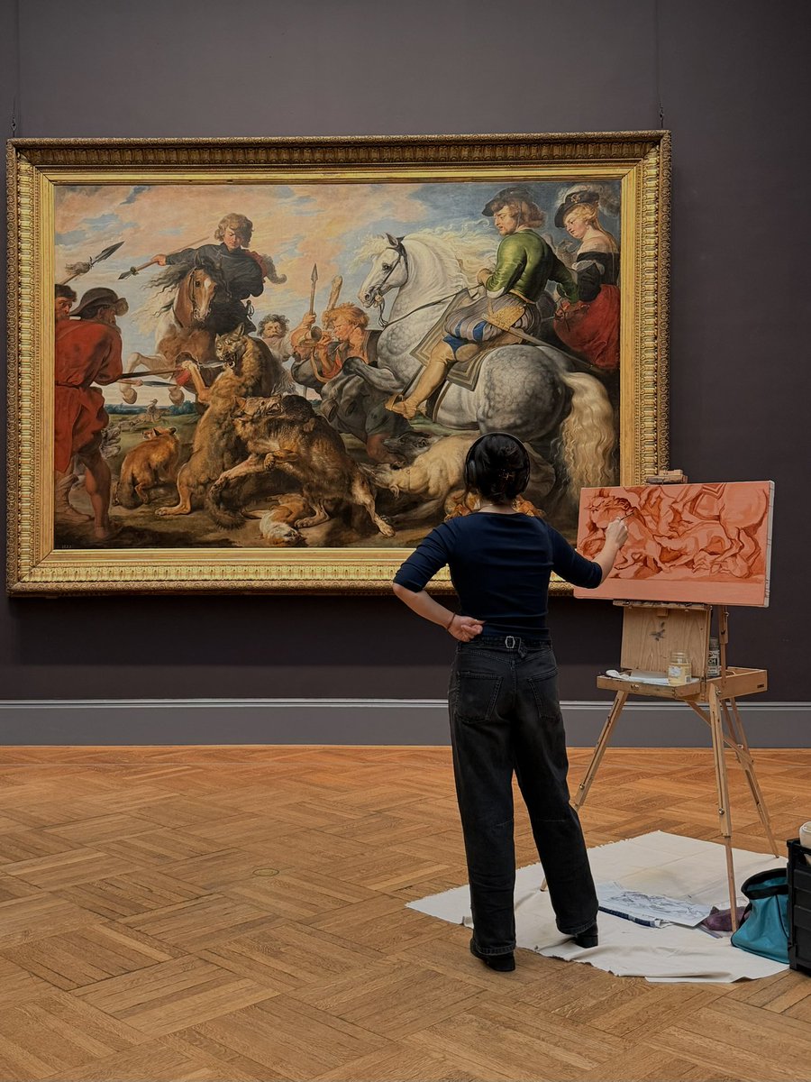 jxliejade's tweet photo. taking pictures of people at the met w/o their permission bc i felt the moment needed to be captured https://t.co/4s4tLTiiZx