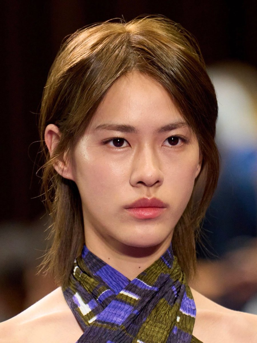 for_emiamily's tweet photo. IG — emiamily

Still pinching myself. Thank you for having me on the runway @MIUMIUofficial 

เข้าไปเพิ่มเอนเกจในไอจีของเอมี่กันค่ะ 🧡🤟🏻
กดไลค์ / คอมเมนต์ / รีโพสต์ / แชร์โพสต์ / เซฟบุ๊กมาร์ก

🔗 https://t.co/k8MLnslbq3

#MiuMiuxEmi
#MiuMiuSS27
#emiamily
#MiuMiu https://t.co/1yrWkTTGZF