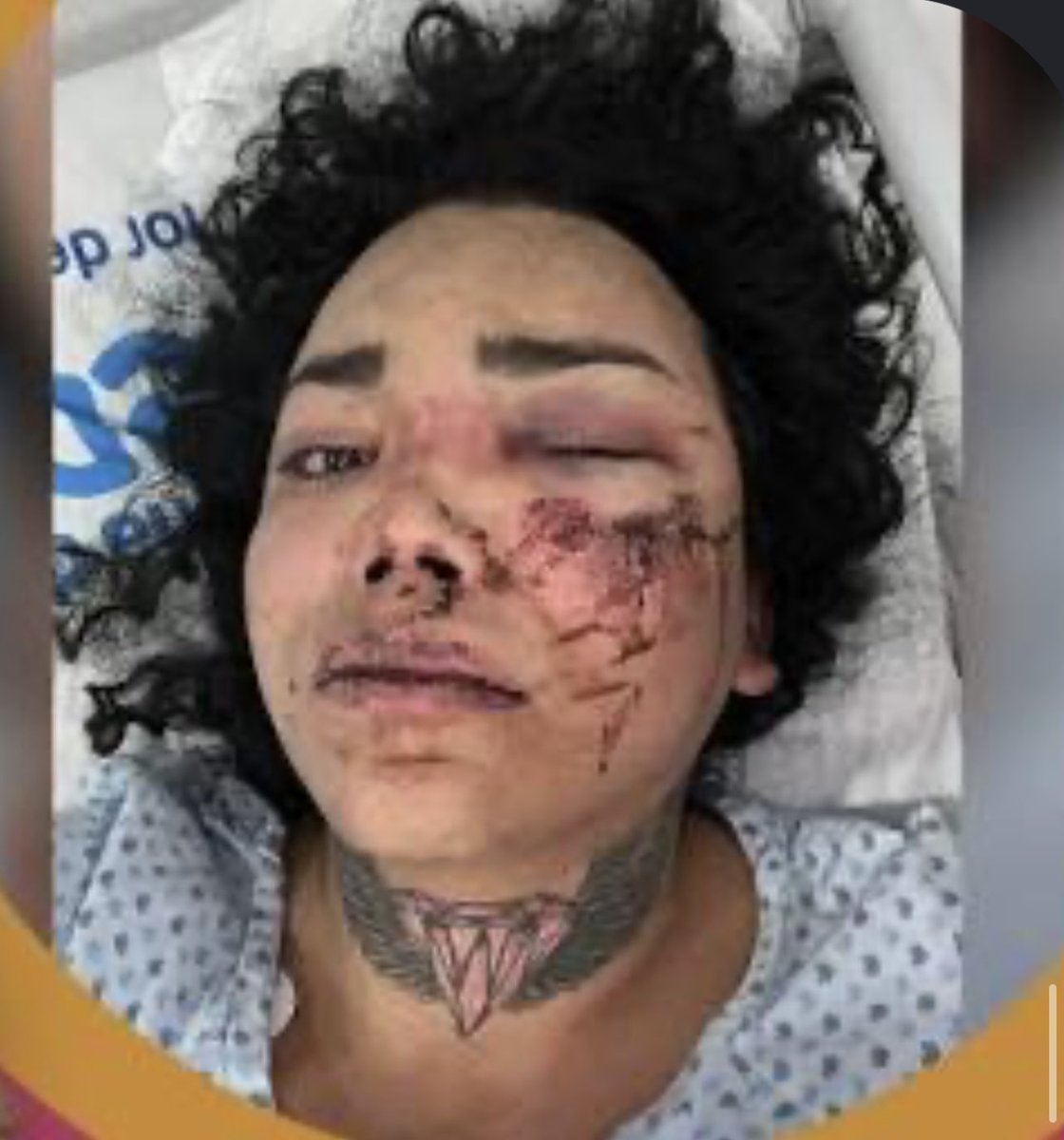 HumbertoSegPe's tweet photo. Cuando los comentarios vienen de un tipo como este jamás tendrán credibilidad.

Mariana Ochoa GANADORA. 🥇 

#LaCasaDeLosFamososMéxico #LaCasaDeLosFamososMx https://t.co/RLnZFoG8fs