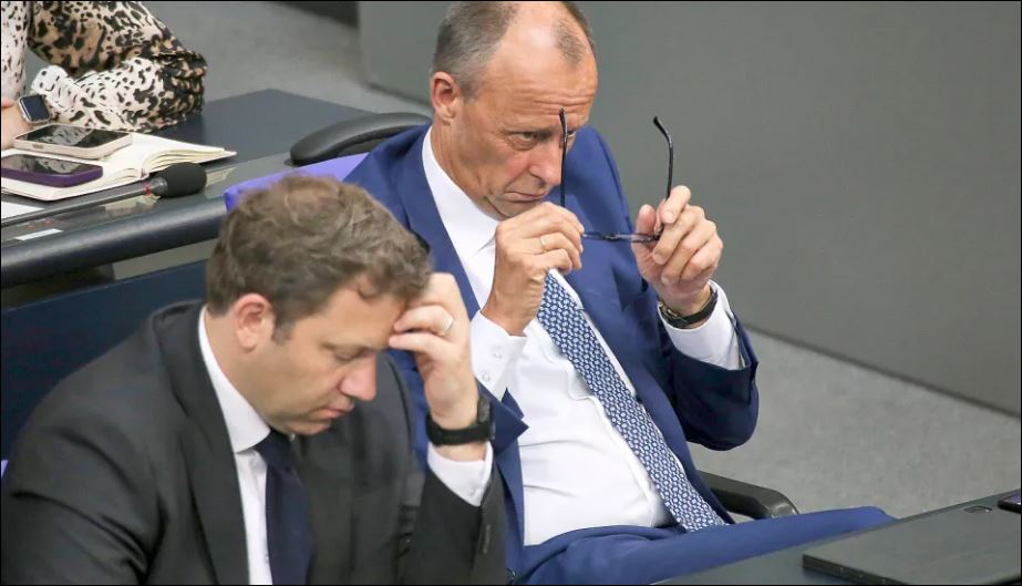 Kl_Stone's tweet photo. 7/7

..Bliebe der #Union noch entweder:

Mit Schwarz_Rot weiterzumachen und tatsächlich mal in Richtung sozialer Gerechtigkeit auf die #SPD zuzugehen

Oder die #SPD-Minister zu entlassen und sich der AfD als künftiger #Juniorpartner anzudienen

Die nächsten Monate werden spannend https://t.co/oW7K7Uzh9x