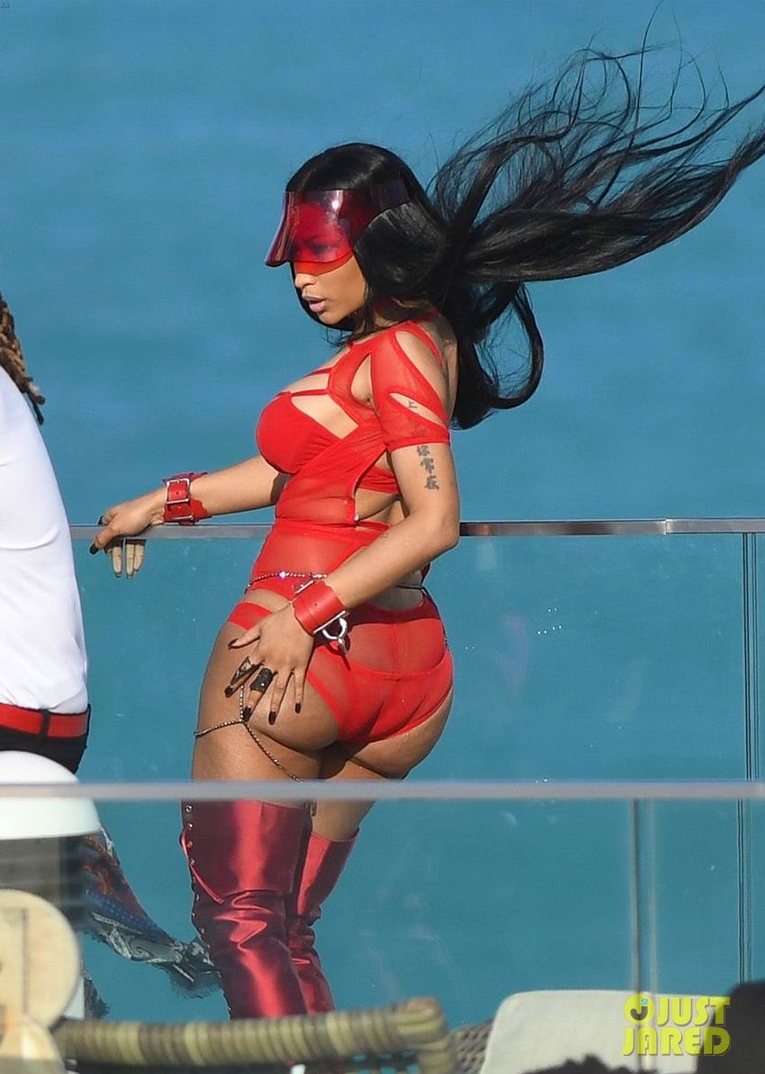 UNKWNUSER00's tweet photo. Nicki Minaj on February 27th, 2017. https://t.co/fvIVWYQyyG
