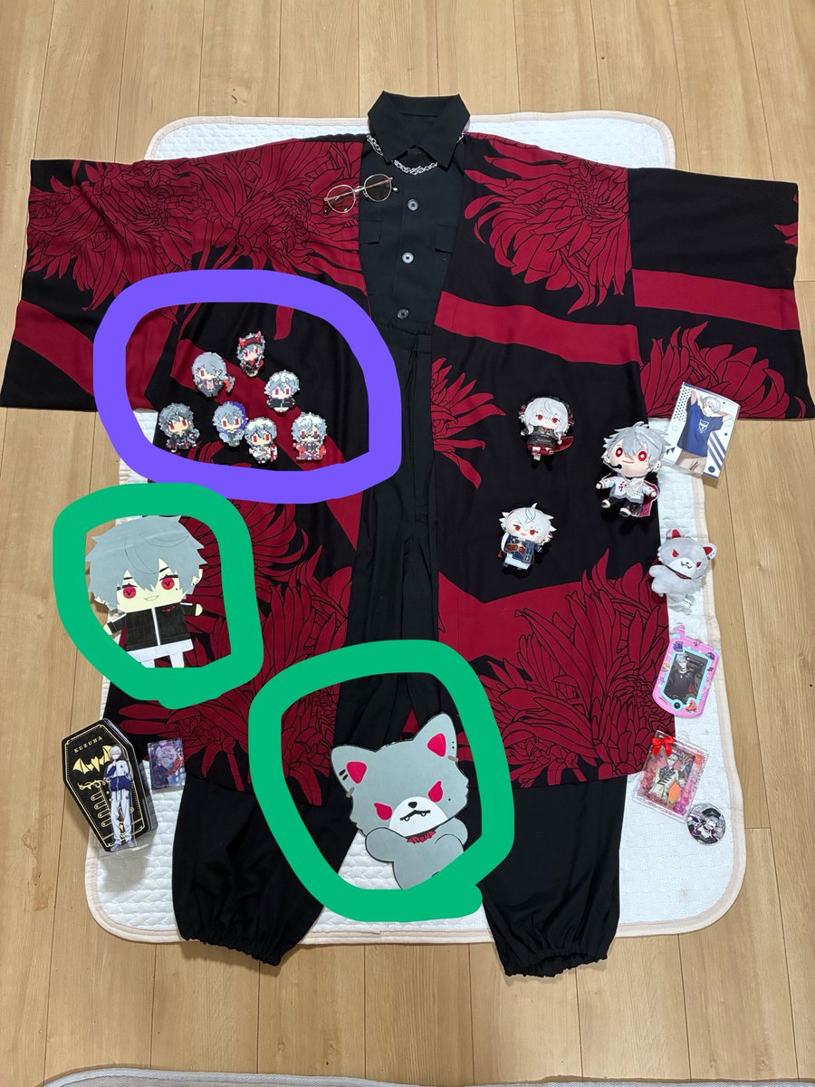 NN_8251's tweet photo. ダイソーニキの伏線きたのおもろすぎて配信中吹いた😂

紫💜のまるはアイロンビーズで作って、緑💚のまるは画用紙で作ったよ✌️

職業を生かせた（？）手作りのやつ作るのも楽しいよなぁーん https://t.co/a8DIfBS1NB