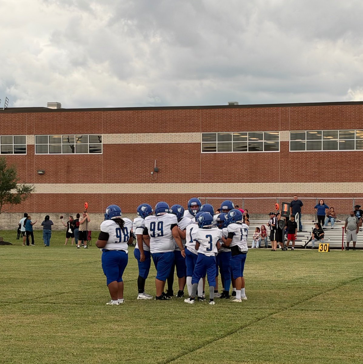 BHIAthletics's tweet photo. Some photos from today’s 7th Grade #BHIFootball games.
7A won 24-0 against San Jacinto
7B won 18-0 against San Jacinto
#BHIAthletics #BHIBears Pt. 2 https://t.co/IAozDN6Krg