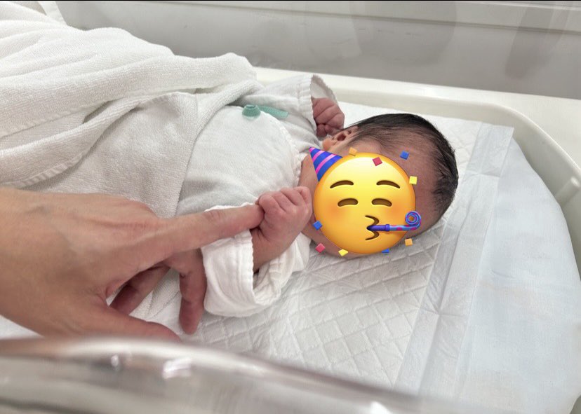 Bellworkshop's tweet photo. 遅ばせながらこの度、第二子となる女の子が誕生いたしました。
かわいすぎて悶絶しております。

母子ともに健康でございます。
こどもと母のケアを第一に、毎日健やかに楽しく過ごしていきたいです。

いつもお世話になっております皆様、今後とも何卒よろしくお願い申し上げます。 https://t.co/gem4MKdjmu