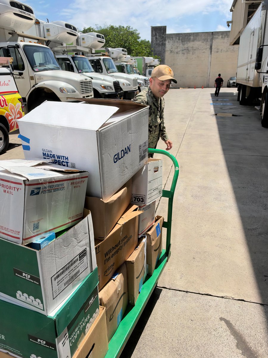 NavRegHawaii's tweet photo. 🥫 CNRH collected 400+ pounds of food during the DON Summer Food Drive, supporting a local food bank and helping combat food insecurity in the community.
Read more 👇
🔗 https://t.co/3Fx9bAYB3U

#DoN #SummerFoodDrive

@JointBasePHH @CNICHQ https://t.co/aMr6oNFJog