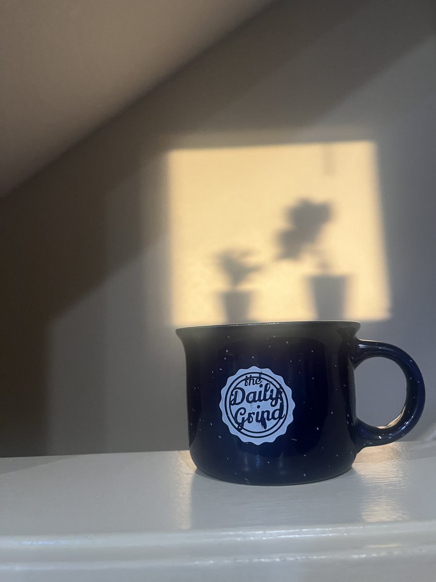 dailygrindpod's tweet photo. ☕️Sippin Sunday
Before we jump into another busy week, take a moment to slow down, sip up, and enjoy the little things.
What was the best part of your weekend? 👇
#SippinSunday #TheDailyGrindPodcast #SundayVibes #WeekendRecap #KJFWI https://t.co/dv8IkJ6T66