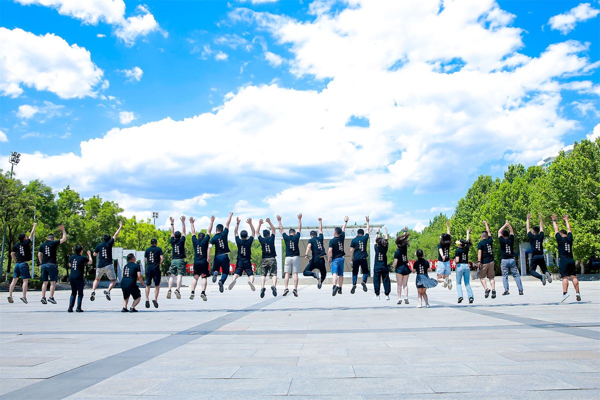 chilppang's tweet photo. In the vibrant [党奥业朴] community, we gather to celebrate the shared spirit of dedication and unity that drives us forward, one small step at a time! https://t.co/4hAO5m7cGH