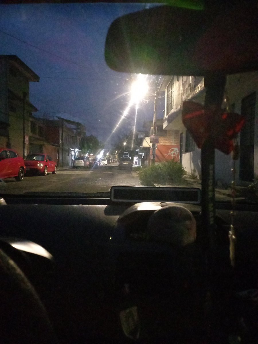 Oscarsinglex's tweet photo. En servicio 🚕😎 https://t.co/t0xHSD52M1
