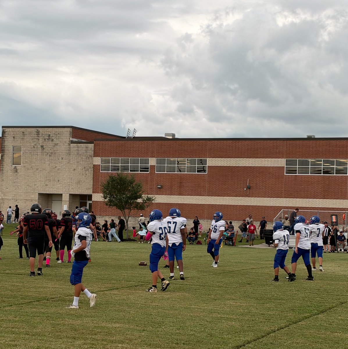 BHIAthletics's tweet photo. Some photos from today’s 8th Grade #BHIFootball games.
7A won 24-0 against San Jacinto
7B won 18-0 against San Jacinto
#BHIAthletics #BHIBears Pt. 2 https://t.co/wxmYYj4y9O
