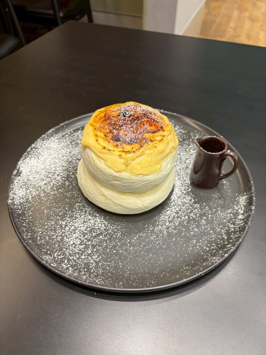 eggg6999's tweet photo. パンケーキ無料!?
【企画内容】

 ○期間 10/2〜10/14までの平日限定
○ご利用時間 17:00〜

○無料になるパンケーキ 単品オムライスをご注文のお客様は、下記から1つお選びいただけます！
・ふわふわブリュレパンケーキ ・ふわふわクラシックパンケーキ ・ふわふわプレーン https://t.co/pJbgkAv3qZ