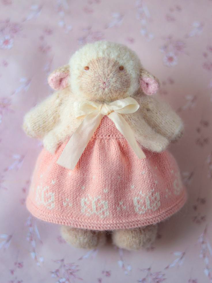 floralapine's tweet photo. sweet little lambie ౨ৎ https://t.co/mryqNBct3n