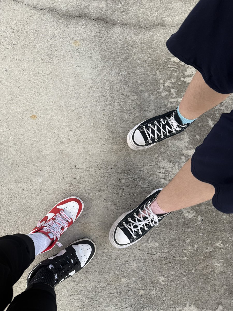 WhisperingP1nes's tweet photo. 🎉 Day 1 of Attendance Spirit Week is in the books! 🐾🖤💛

We kicked off the week with 87% student attendance! Every day matters because learning is our TOP priority at the Wonderful Whispering Pines! 📚✨

#AttendanceMatters #MismatchMonday #PantherPride https://t.co/vHZ4Am5Epm