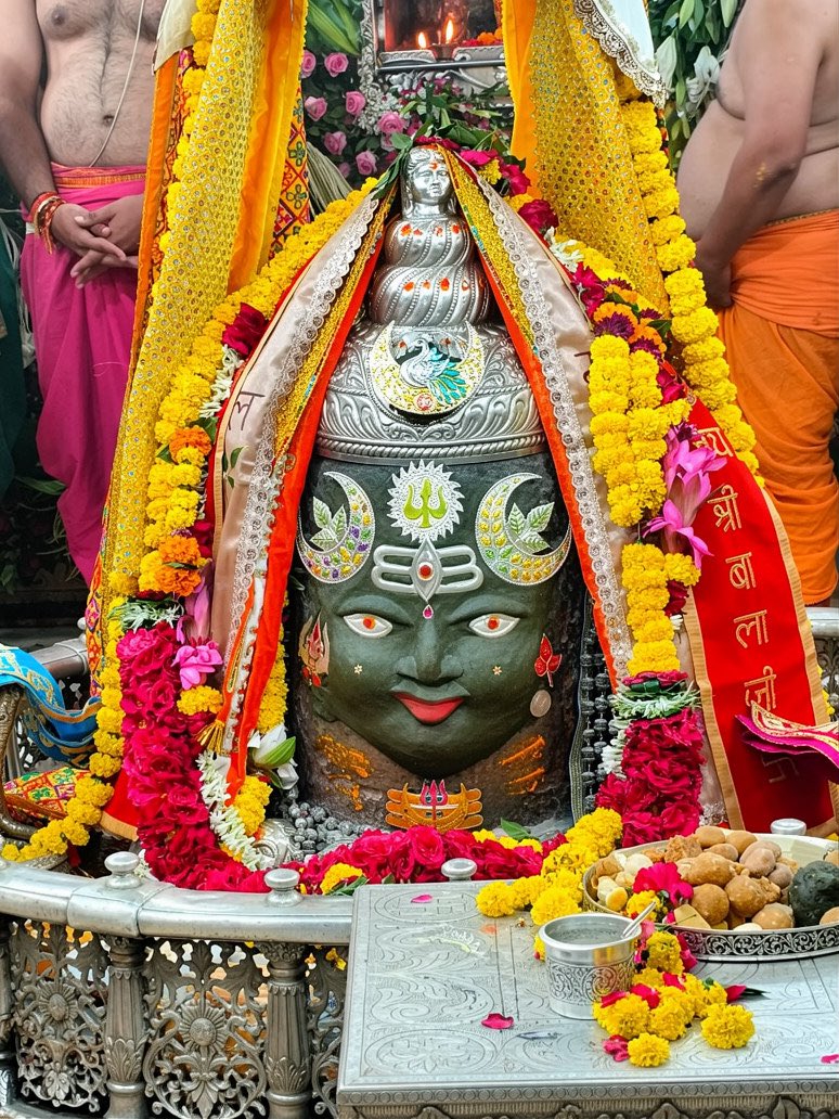 12Jyotirling's tweet photo. श्री महाकालेश्वर भस्म आरती दर्शन | 06.10.2026

Shri Mahakaleshwar Bhasma Aarti Darshan | 06.10.2026 https://t.co/GPsJgVECGy