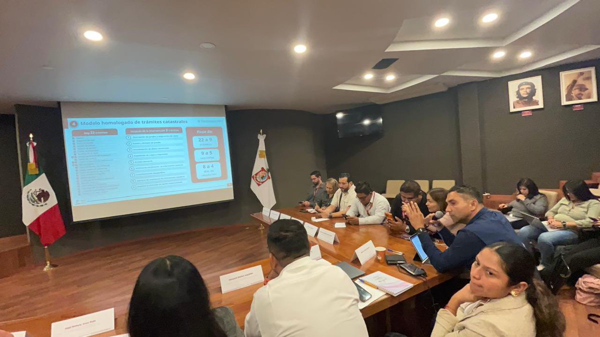 Catastro_GobOax's tweet photo. Este lunes, el titular del #ICEO, Mtro. @Gil_MG, participó en las mesas de trabajo con la @DesEconomicoOax y la Agencia de Tecnologías del @GobiernoMX, como parte del Plan Nacional Catastral impulsado por la Presidenta @Claudiashein. https://t.co/4At5CPjAP7