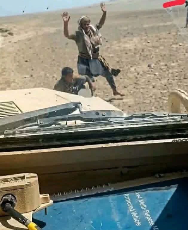 rabieMa2's tweet photo. دعس مقاتلين عزل بالاطقم والمدرعات ماقد فعلوها  ولا اليهود ايش من حقد حسبي الله  بيقطع على واحد دمه ولا كلب وهو ماشي بالسياره ويهرب لا عر�� رصيف لا هاويه لاجل لا يدعسه وهاذا انسان بشر مسلم https://t.co/wx0iMDedfW