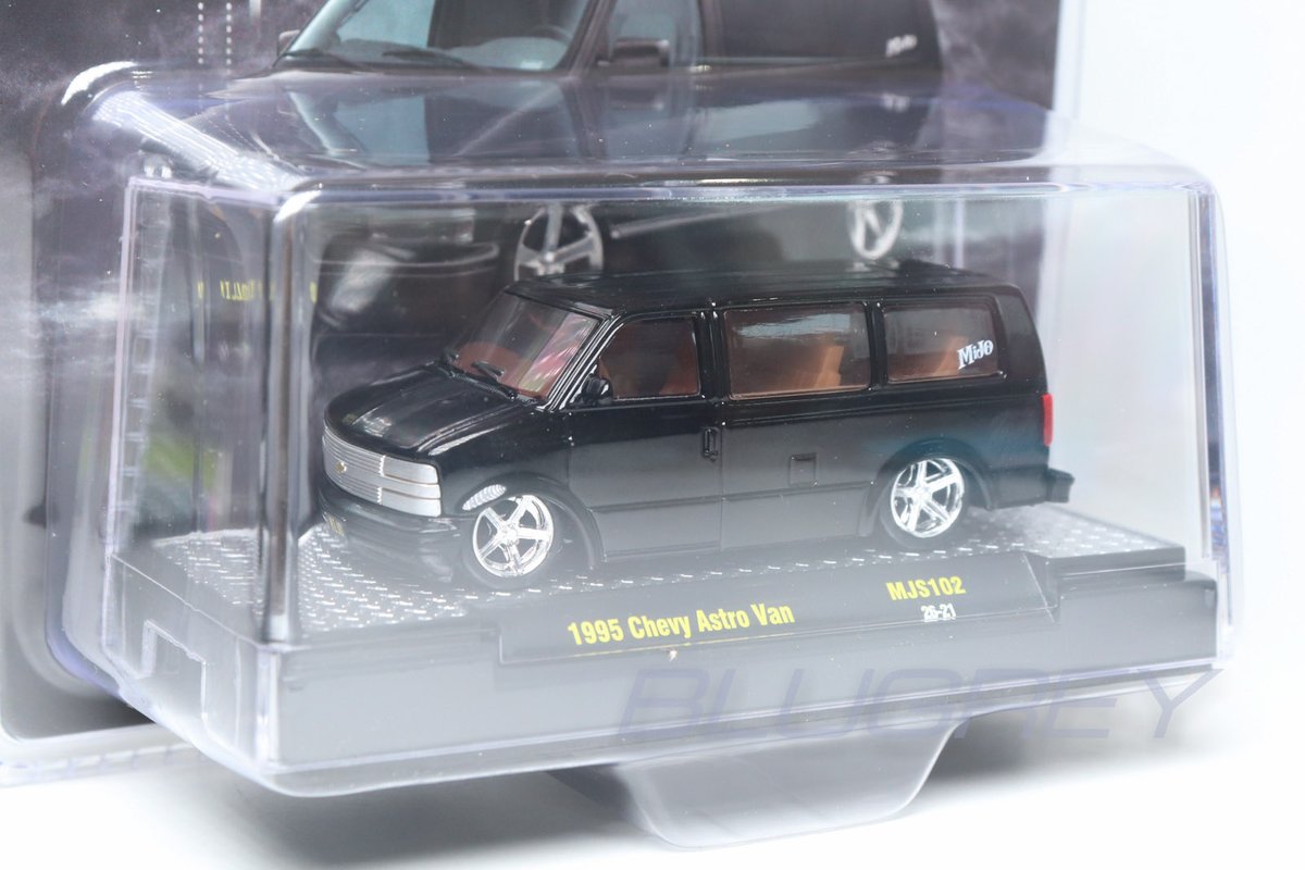 BLUGREY_JP's tweet photo. M2 Machines 1/64 シボレー アストロ バン カスタム 1995🥰
アストロは日本でも結構はやりましたよね👍
#M2machines #ChevyAstro #シボレーアストロ #シボレー #Chevrolet #アストロバン #164SCALE #ミニカー #モデルカー #diecastcar #diecastmodel #ミニカーショップ #blugrey https://t.co/boJ1TVLfwy