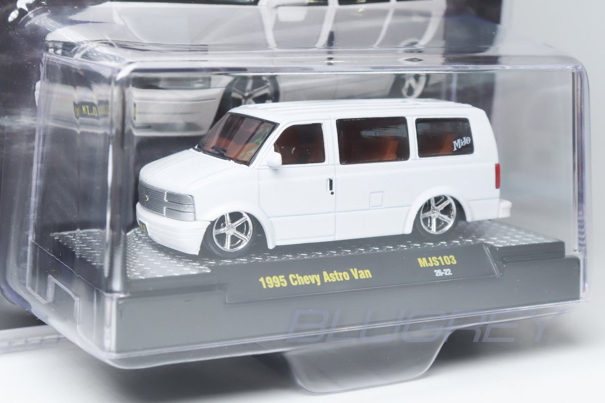 BLUGREY_JP's tweet photo. M2 Machines 1/64 シボレー アストロ バン カスタム 1995🥰
アストロは日本でも結構はやりましたよね👍
#M2machines #ChevyAstro #シボレーアストロ #シボレー #Chevrolet #アストロバン #164SCALE #ミニカー #モデルカー #diecastcar #diecastmodel #ミニカーショップ #blugrey https://t.co/boJ1TVLfwy
