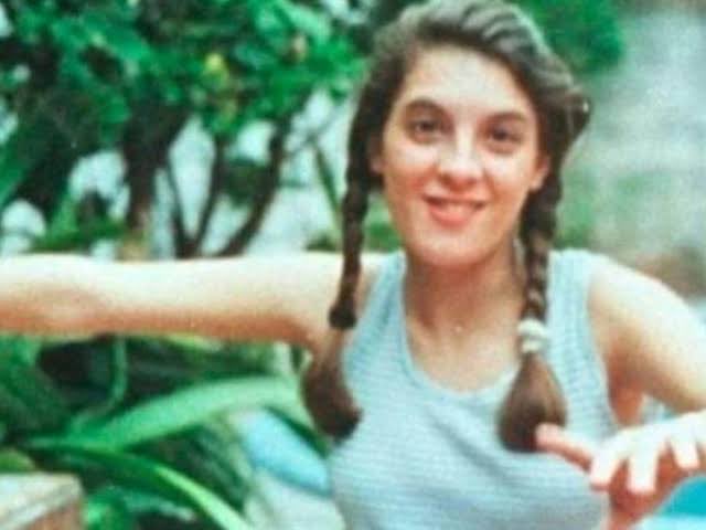 Joepsi's tweet photo. Ese banco lo pusieron en tigre en memoria de Carolina Aló. Una chica asesinada por su novio de 113 PUÑALADAS.

Estas dos mierdas se burlan de un victima, de la familia y su dolor. Son los mismos que después lloran porque balearon al nazi de Charlie Kirk. 

Basuras. https://t.co/xGIl4h8lB3