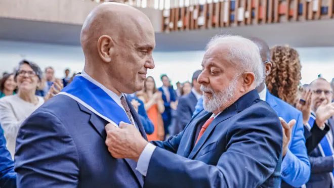 renatajbarreto's tweet photo. Comeram cocô?

“A única candidatura antissistema é a nossa. Temos que mostrar isso pras pessoas. Estamos carregando nas nossas costas uma coisa muito grave que é a promiscuidade que se revelou no STF.” https://t.co/8GvTYS3ZUb