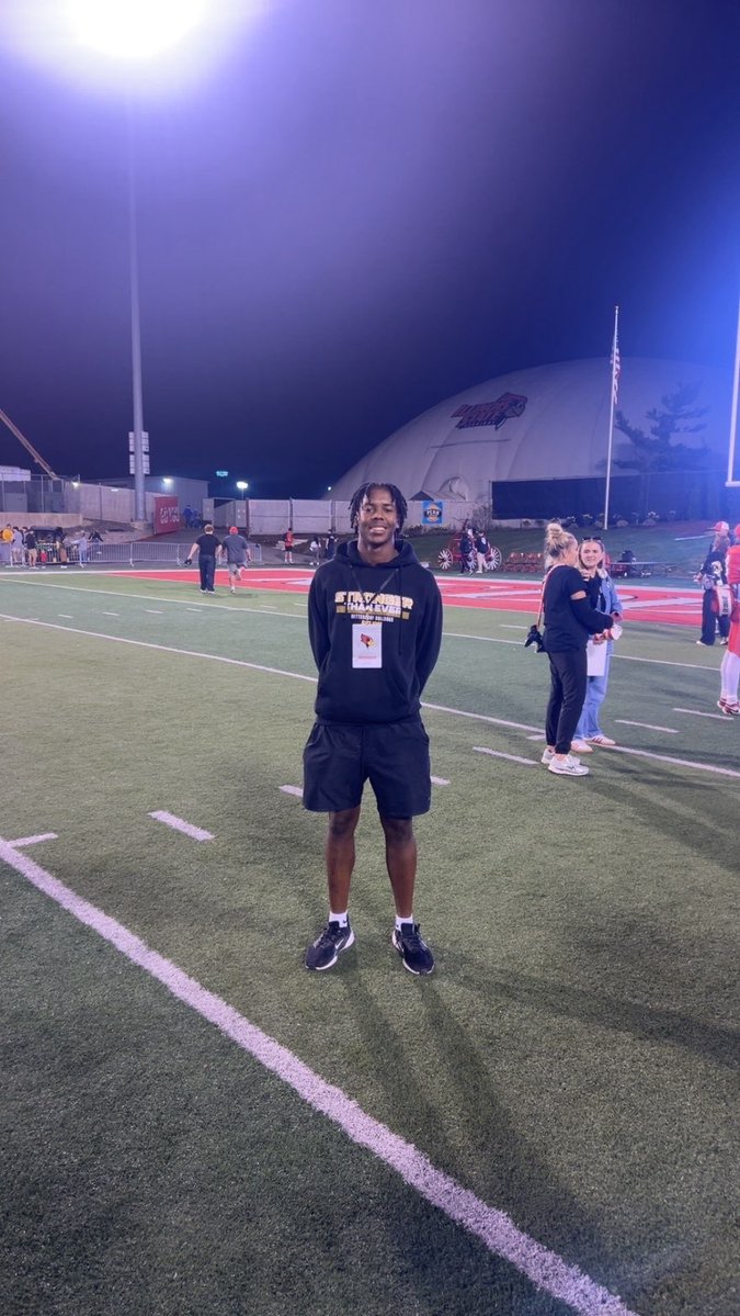 CalebBrown_30's tweet photo. Had a great time @RedbirdFB game day on Saturday vs South Dakota State. It was a great game, thank you coach’s! @Coach_Key1 @CoachTurnerISU https://t.co/x9ZRgLWLia
