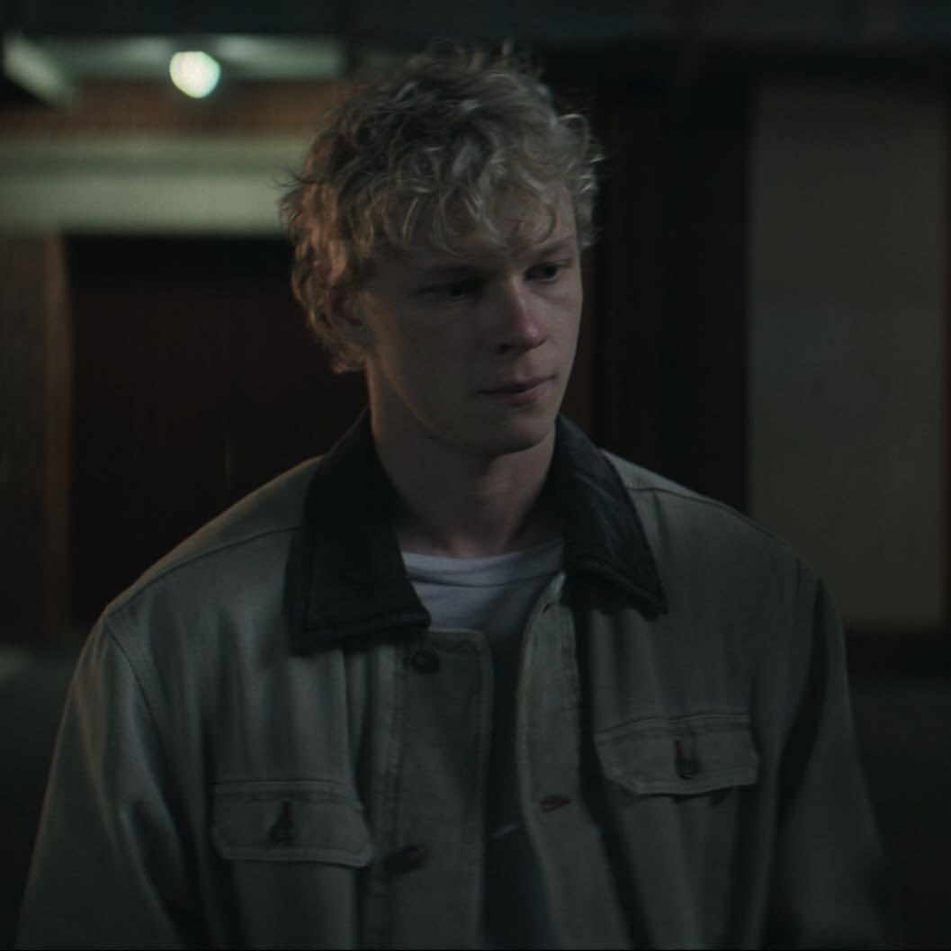 naimbug_'s tweet photo. Pretty boy, natural blood stained blond https://t.co/TkKW9bfw8X