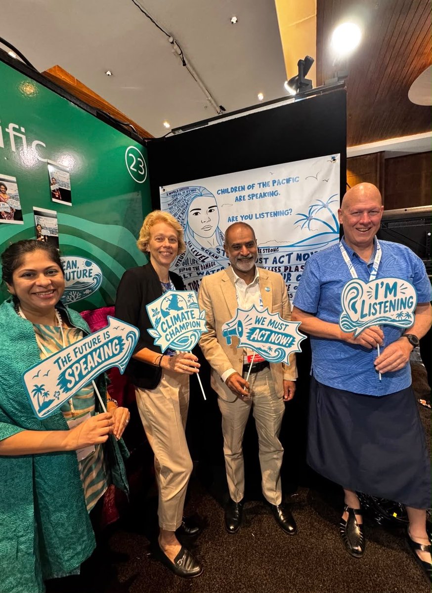 BPlinkertEU's tweet photo. Visiting the stakeholders exhibition at #preCOP31. 🇪🇺 works with many partners on #ClimateAction in the Pacific, including with  @UNICEFPacific and as #TeamEurope with @gizpacific. @EUPasifika https://t.co/Dwr9Z8b7dS