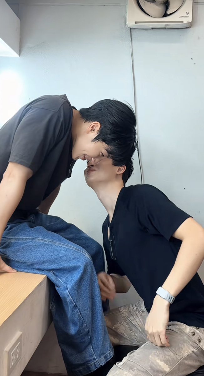 GalaxyJUB's tweet photo. ตื่นมาเจอสิ่งนี้ อร้ายยยยยย มีแฮงทำงานเด้อ

PIL FAN INTIMACY
#PoliceinLoveFanEXP
#centralwOrld https://t.co/pUcDZQwLEJ