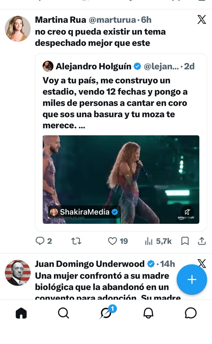 _nonsummer's tweet photo. El tipo no la quiere más. Aunque venda 100 fechas. Hay cosas que la plata no puede comprar. 
Pique no quiere salir con ella aunque le pueda sacar lo que recaude de las 12 fechas. https://t.co/iXmwwC1S6b