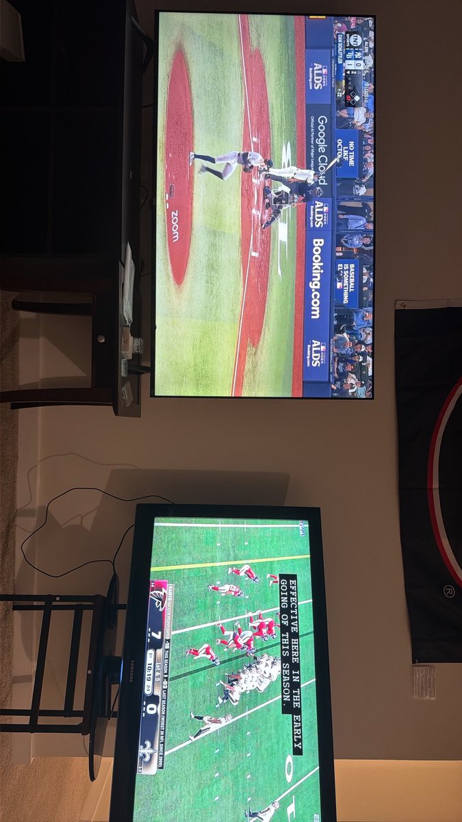Grizzlycollins's tweet photo. I mean appreciate this setup, can’t wait to be watching Georgia v Alabama here and not remember who won in the morning. Also has anyone watched Wedding Crashers? https://t.co/K1LsDEikvL