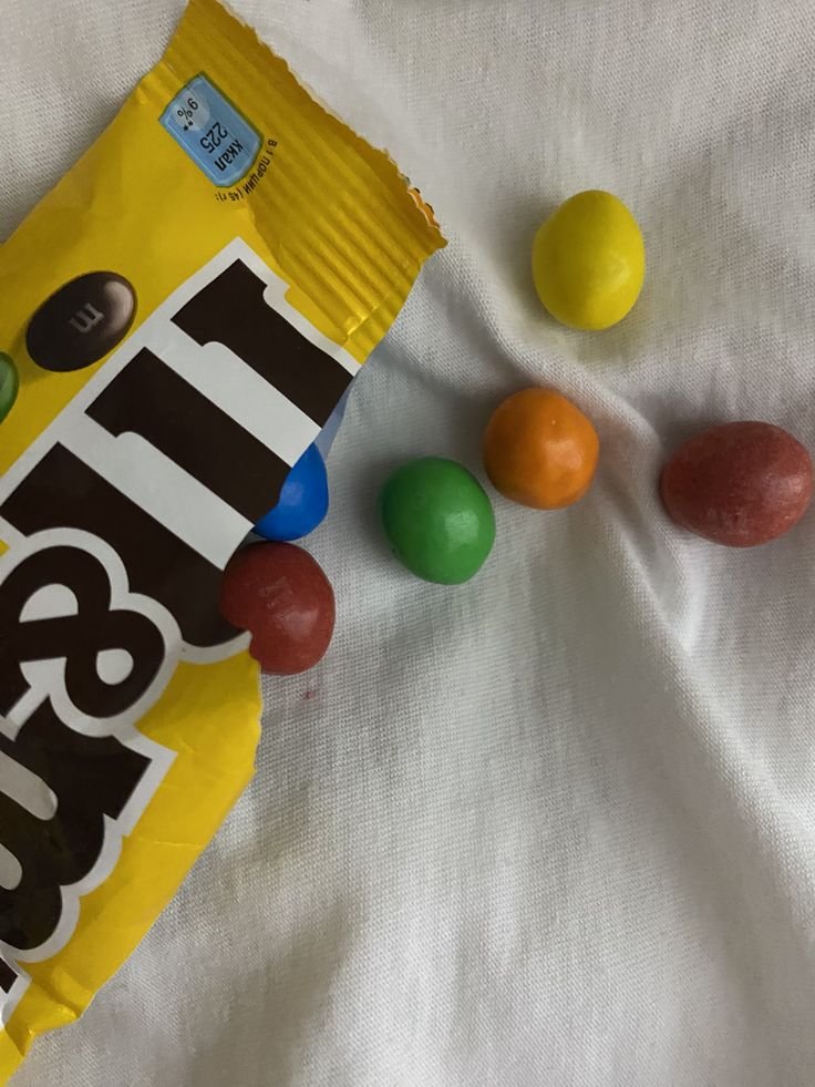 TaurVarn's tweet photo. Eu amo M&amp;MS! https://t.co/AOwcNWCUUq