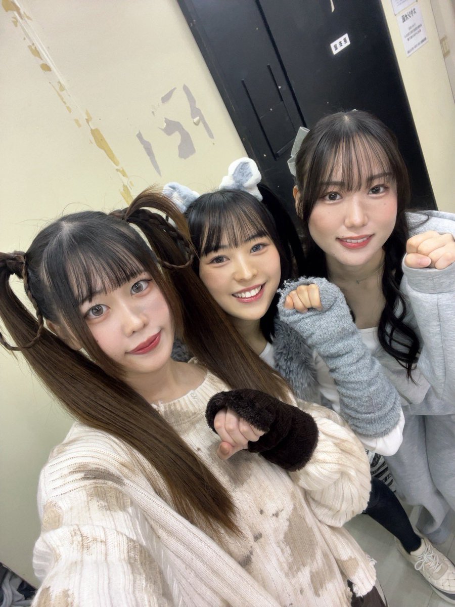 arikawatomori's tweet photo. おはとも( ˶˙��˙˶ )☀️

人間が混ざってますね🐶
 #DOGS2026 https://t.co/aAz2kAmLxd