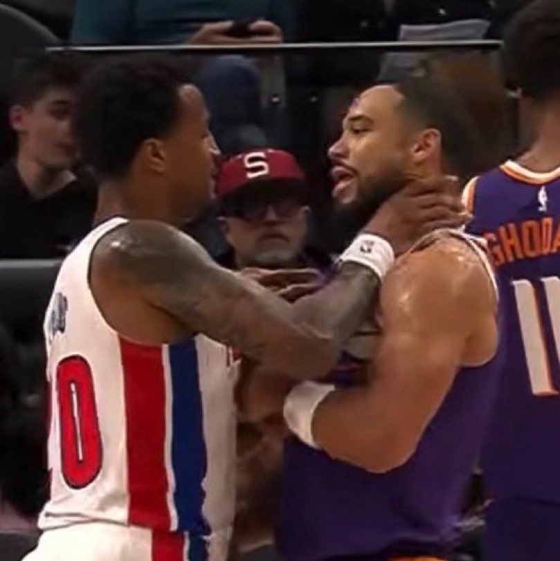pistons_jack's tweet photo. Pre-szn hoops https://t.co/xAAjfniAya