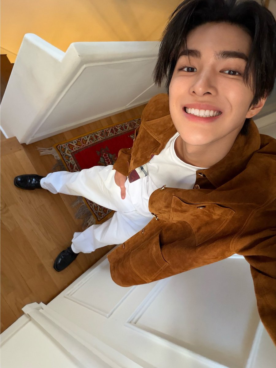 z00000oo's tweet photo. 내내 함박웃음....졸귀천사 https://t.co/2WLhKplR1l