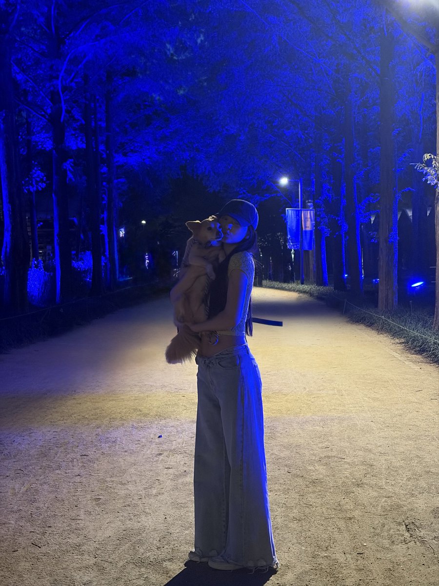 colombia_twice's tweet photo. Tzuyu en Bubble 🫧 

🦌: Fue muy lindo pasar el Chuseok con mis perritos, mi familia y mis amigos.
🦌: Siento que ya estoy lista para verlos pronto😊
🦌: Compré un Lego de F1
🦌: Cuando lo termine, tendré que mostrárselo ^3^

Cr: Godmitzu 
#쯔위 #TZUYU https://t.co/X4AuvZ7xei