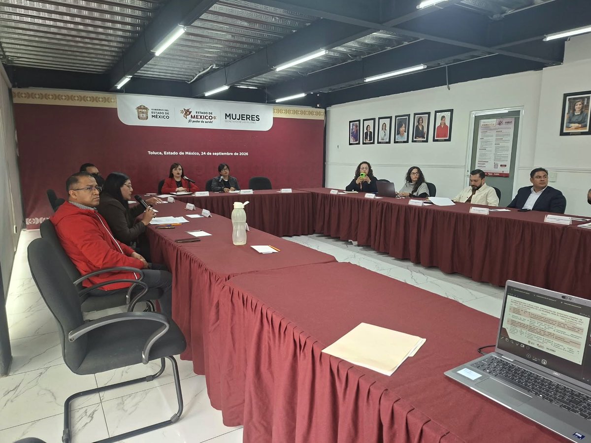 ContraloriaGEM's tweet photo. El Gobierno de la Mtra. @delfinagomeza fortalece el control interno en las dependencias. El OIC en la Secretaría de las Mujeres realizó la Primera Sesión Extraordinaria del COCODI para dar seguimiento a riesgos y evaluar su desempeño.

#ElPoderDeServir #ContraloríaEdoMéx https://t.co/wZbaHyl51A