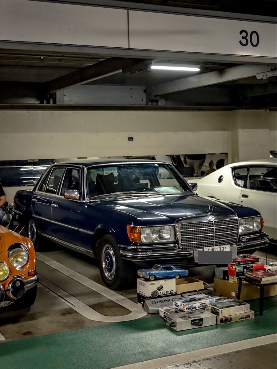 1988bmw520i's tweet photo. いちばん好きな劇中車は銀星会ベンツです🙄

W116 450SEL US仕様 https://t.co/K6QNdO6lS7