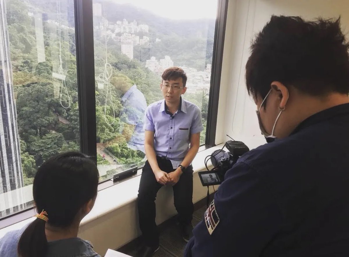 MichaelHsu228's tweet photo. Last time I was in Singapore (~10 yrs ago), I was herding Taiwanese journalists on a press trip.

Now I'm back as PR Director at Owlting ($OWLS) during #TOKEN2049 week, then NYC the week of Oct 12.

Up for coffee with journalists, writers &amp; stablecoin watchers. DMs open ☕ https://t.co/n5OUdnf4I7