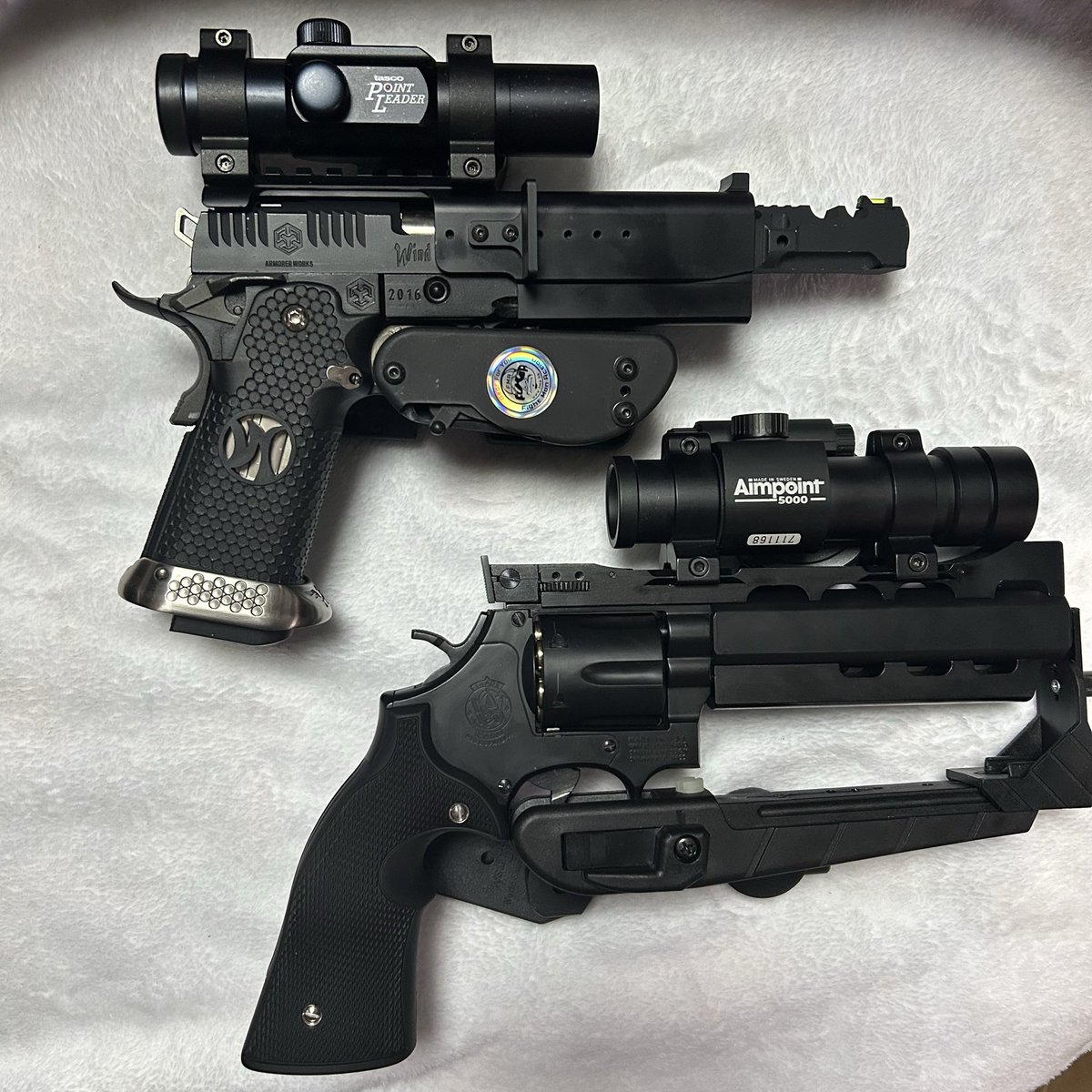 yass1911's tweet photo. #エアガン #ガスガン #ホルスター
���んなホルスターしか持っていないんですが昔のテッドブロッカーやデイビスやアー��ーヒルとかのメタルライニングのレザーホルスターが欲しいけどなかなか中古でも売ってないんだなこれが https://t.co/wSXapMXKGo