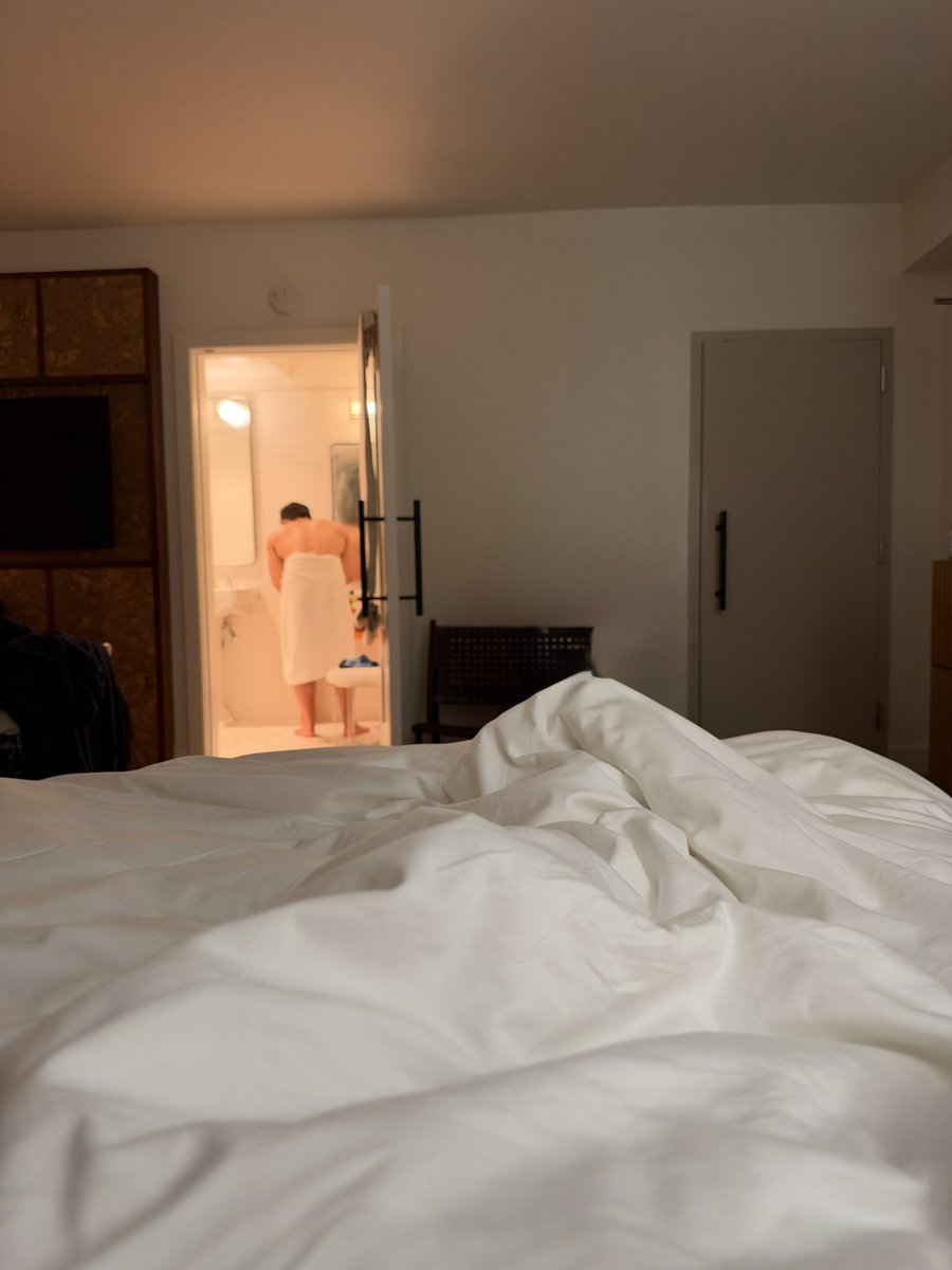 folklwhore_sagi's tweet photo. Pov if you live with me https://t.co/aF8GI0Moex