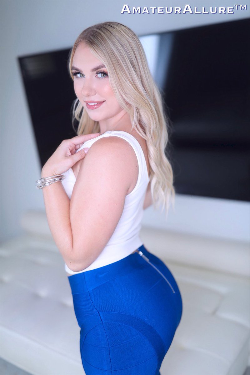 MaiseyMonroe's tweet photo. When it comes to @AmateurAllure I cant stop smiling 🥹🪽 Get ready for Oct 8 https://t.co/Q35rbNe2T7