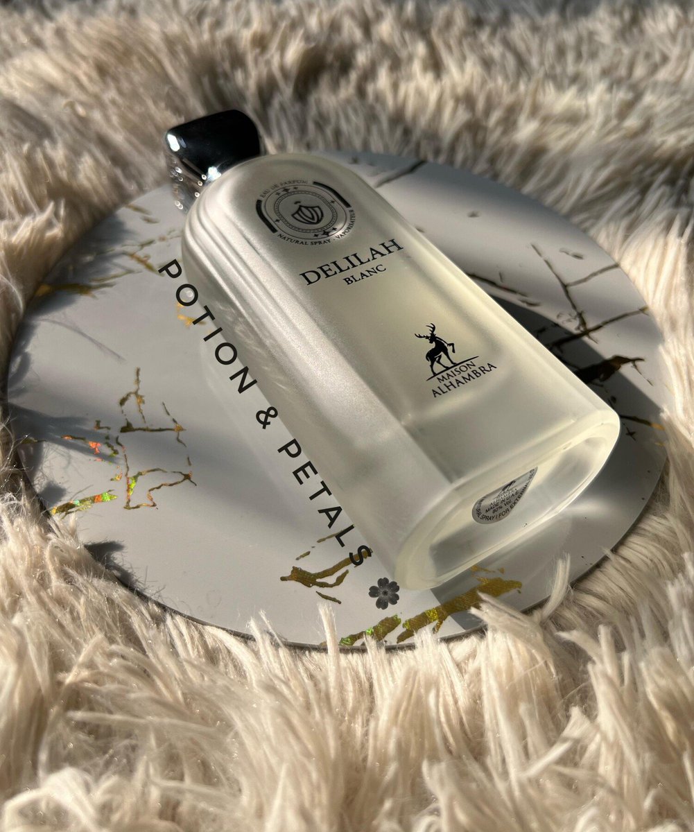 jesssssssishop's tweet photo. Maison Alhambra Delilah Blanc edp 100ml น้ำหอมกลิ่นแนว floral fruity กลิ่นนี้หอมสะอาด คลีนๆ สดใสมาก หอมเฟรชๆบวกกับความอบอุ่นและติดผิวดีมากๆๆๆ
✔️1,099฿
สนใจสอบถามได้ค่า #พร้อมส่ง #น้ำหอม #น้ําหอมแบรนด์แท้ #น้ำหอมแบ่งขาย #ถูกบอกต่อ #ถูกและดี #howtoperfect #howtobeauty https://t.co/DEhoE8TNnw