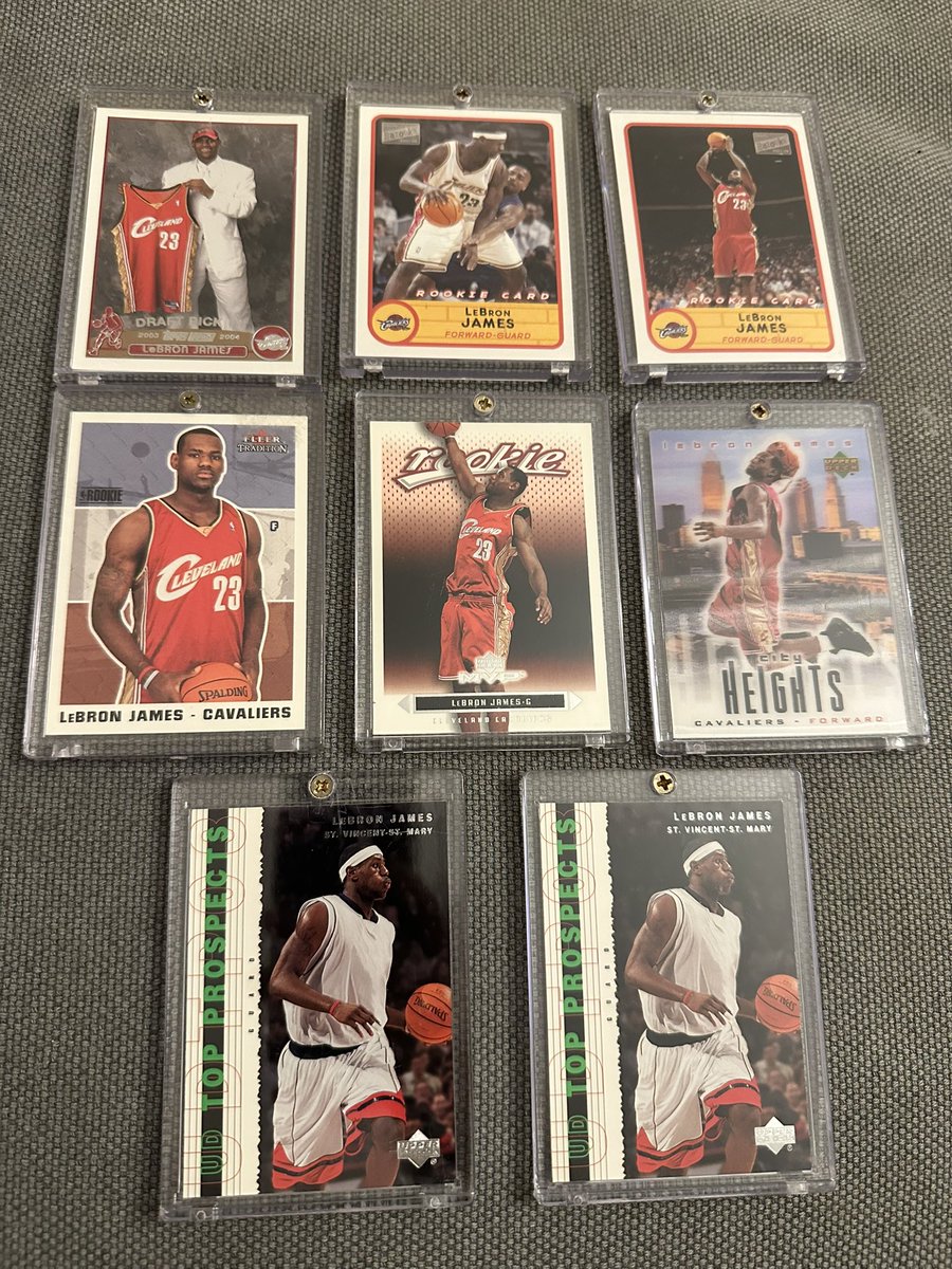 GoldfishCards's tweet photo. Lebron rookie mailday 👑 https://t.co/w5QnpCCQng