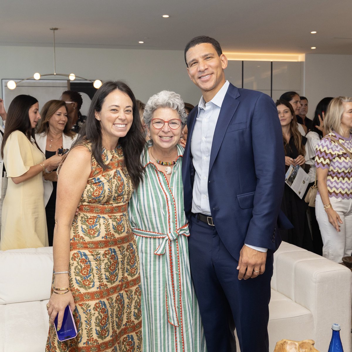 RobReffkin's tweet photo. Compass Miami! Thank you to Liz Hogan for hosting us today in her beautiful listing, and thank you to the local team for putting on a great event. It’s always great to see this group! https://t.co/QACexU8QBO
