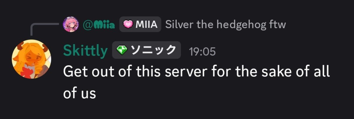 ManuJoCR7's tweet photo. @MiiaTzu That was fast, they didn't even read the rule 4. https://t.co/jI8uUdFrSz