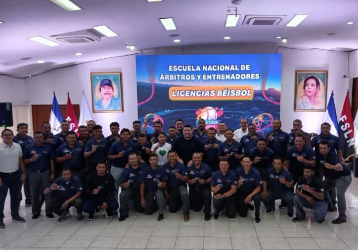 adiarionic's tweet photo. 🇳🇮🪪 #Nicaragua fortalece la formación de sus #árbitros de #béisbol con la primera certificación nacional, impulsada por el #IND y #FENIBA. Durante el proceso, 41 árbitros recibieron licencias de nivel 2 y 3, sumándose a los certificados de nivel 1 otorgados la semana pasada. ⚾ https://t.co/p3Ur9sC2U7