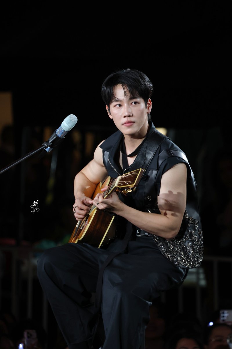 Miemieoz's tweet photo. ข้ามีหัวใจ ส่งให้ไป เมื่อไรได้รับ
ได้ยินยังครับ ที่รัก ได้ยินหรือป่าว..? - 05102026
[ https://t.co/3XixC5QcTa ]

#warwanarat #วอร์วนรัตน์ ; @warwanarat 

PIL FAN INTIMACY
#PoliceinLoveFanEXP
#centralwOrld https://t.co/Giwn0OyyXc